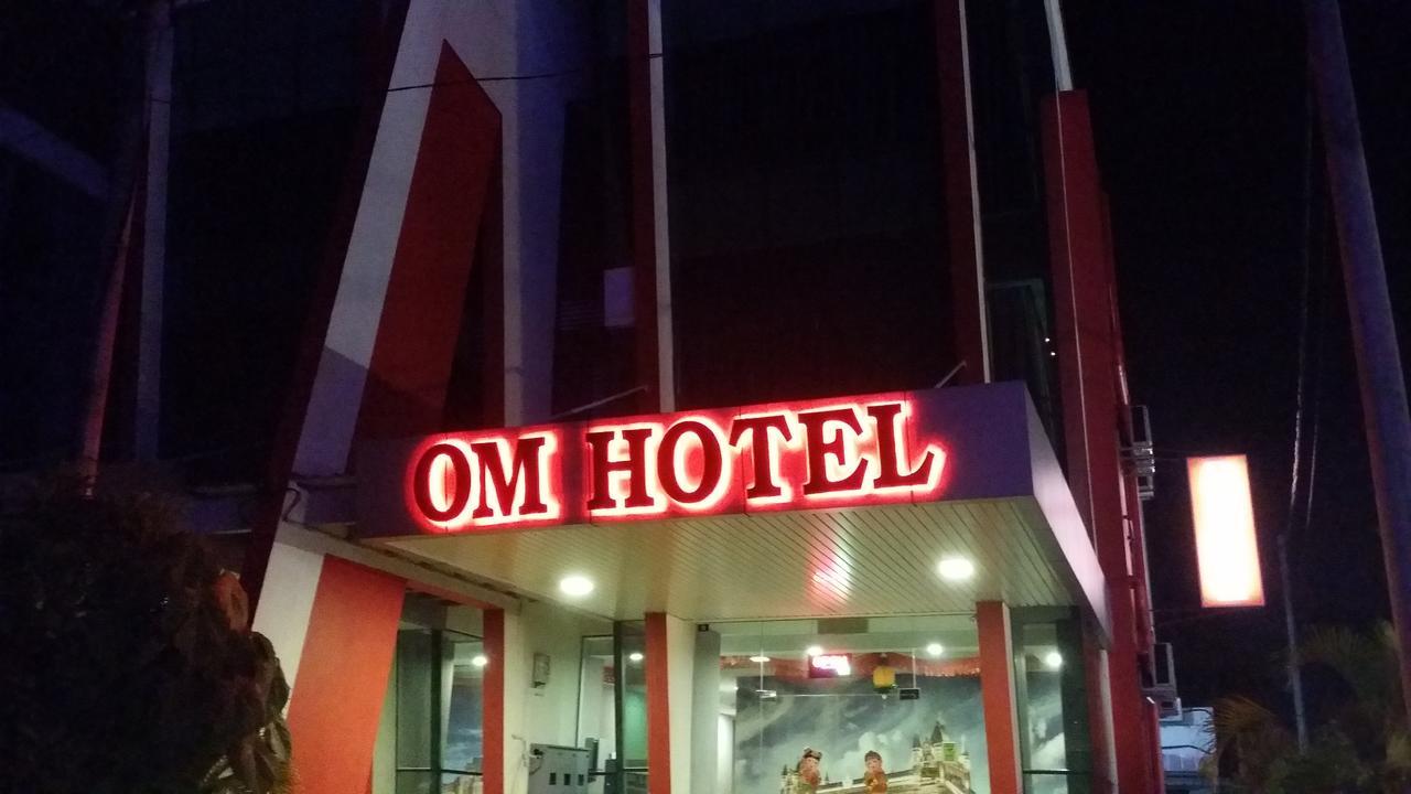 Om Hotel Simpang Ampat  Kültér fotó